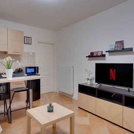1-minute Walk From Piazza Vittoria - Casa Mameli Apartment Gorizia