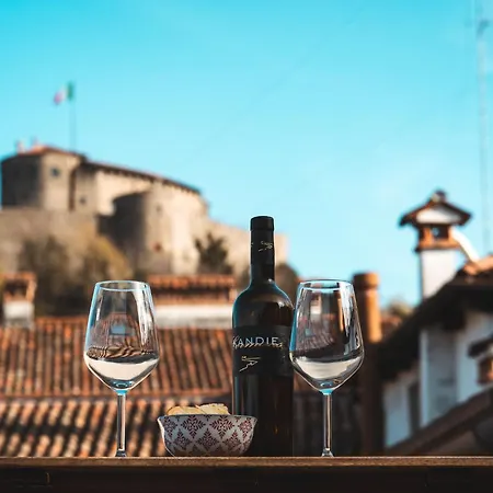 1-minute Walk From Piazza Vittoria - Casa Mameli *