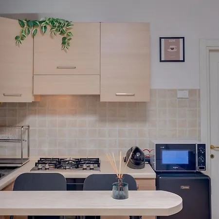 1-minute Walk From Piazza Vittoria - Casa Mameli